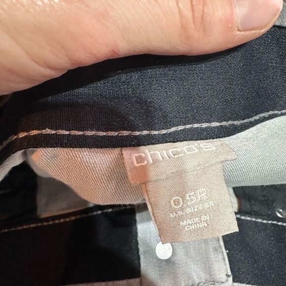 Chico's Women's Mid-Rise Stretch Skinny Jeans Light Gray Granite Wash Size 6 - Picture 9 of 15